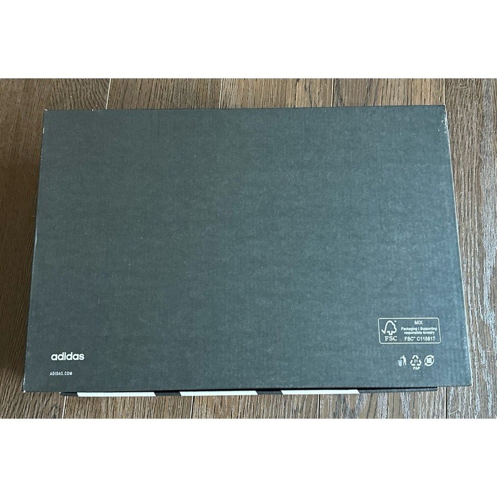 Adidas‎ empty shoe box - Picture 3 of 6